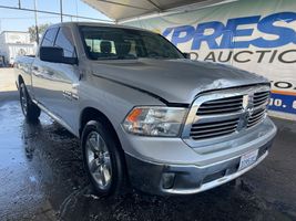 2016 RAM 1500 SLT