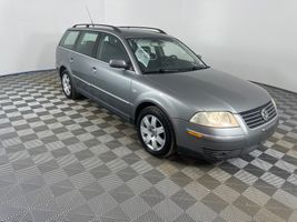 2003 VOLKSWAGEN PASSAT 