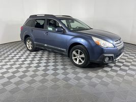 2013 SUBARU OUTBACK LIMITED