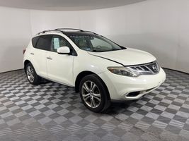 2011 NISSAN MURANO LE