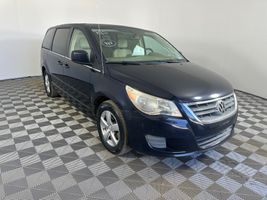 2010 VOLKSWAGEN ROUTAN SE