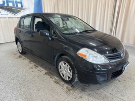 2010 NISSAN VERSA S