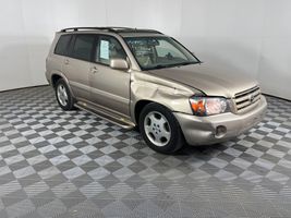 2005 TOYOTA HIGHLANDER 