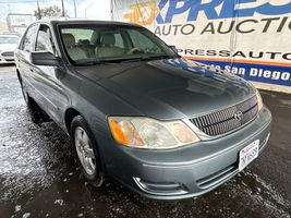2002 TOYOTA AVALON 