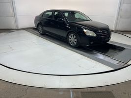 2006 TOYOTA AVALON XL