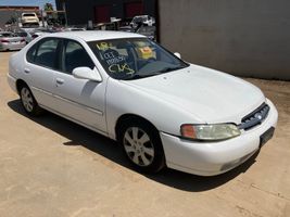 2000 NISSAN ALTIMA GLE