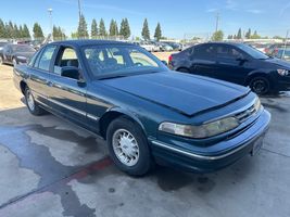 1997 FORD CROWN VICTORIA LX