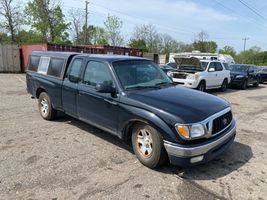 2001 TOYOTA TACOMA SR5