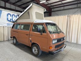 1983 VOLKSWAGEN VANAGON 
