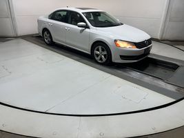 2012 VOLKSWAGEN PASSAT SE