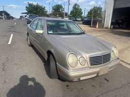 1999 MERCEDES-BENZ E CLASS E320