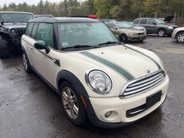 2014 MINI COOPER CLUBMAN BASE