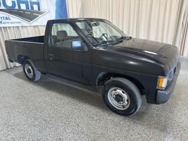 1995 NISSAN PICKUP 