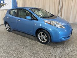 2011 NISSAN LEAF SL