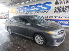 2013 TOYOTA COROLLA 