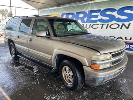 2001 CHEVROLET SUBURBAN 
