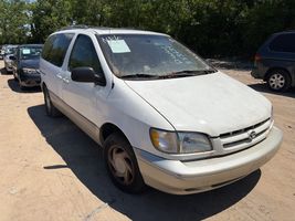 1999 TOYOTA SIENNA XLE