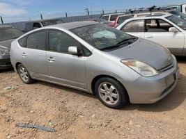 2005 TOYOTA PRIUS 