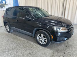 2012 VOLKSWAGEN TIGUAN S