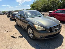 2011 INFINITI M37 X