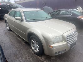 2005 CHRYSLER 300 