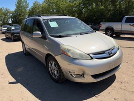 2006 TOYOTA SIENNA XLE