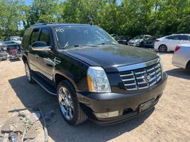 2011 CADILLAC ESCALADE 
