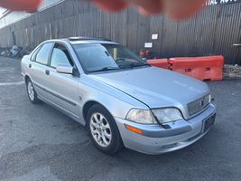 2001 VOLVO S40 BASE