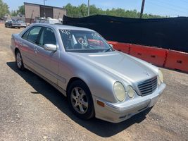 2002 MERCEDES-BENZ E CLASS E320