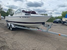 2001 HARBERCRAFT 2225 KING FISH