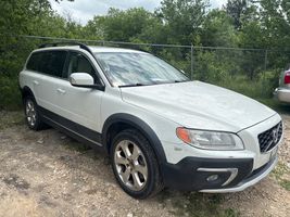 2016 VOLVO XC70 