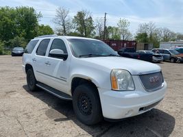 2011 GMC YUKON