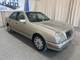 1997 MERCEDES-BENZ E CLASS E320