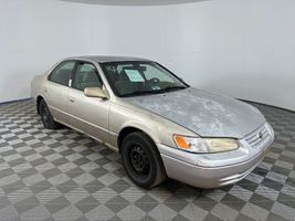 1998 TOYOTA CAMRY LE