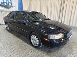 2003 VOLVO S80 BASE