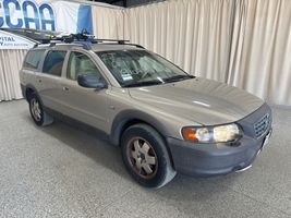 2003 VOLVO XC70 