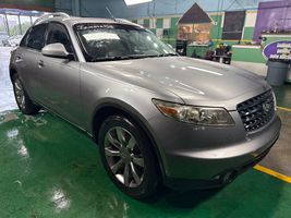 2004 INFINITI FX35 