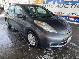 2013 NISSAN LEAF S