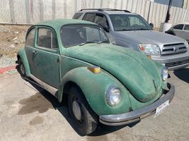 1971 VOLKSWAGEN SUPER BEETLE 