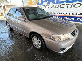 2001 TOYOTA COROLLA 