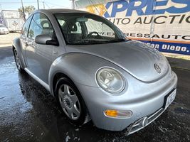2001 VOLKSWAGEN NEW BEETLE GLS
