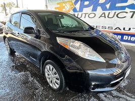 2016 NISSAN LEAF