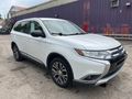 2016 MITSUBISHI OUTLANDER