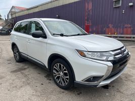 2016 MITSUBISHI OUTLANDER ES