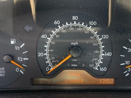 1997 MERCEDES-BENZ E CLASS E320