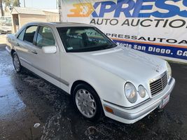 1997 MERCEDES-BENZ E CLASS