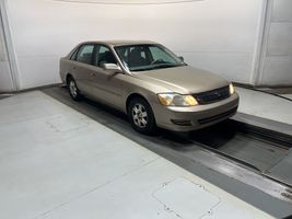2001 TOYOTA AVALON XL
