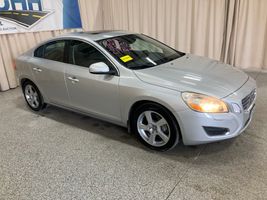 2012 VOLVO S60 T5