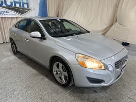 2012 VOLVO S60 T5