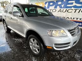 2004 VOLKSWAGEN TOUAREG 